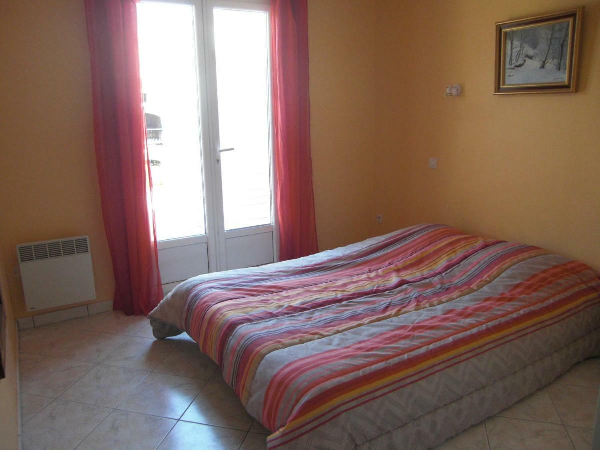 Appartement 79 Rue des Tourterelles à La Londe-les-Maures Extérieur photo