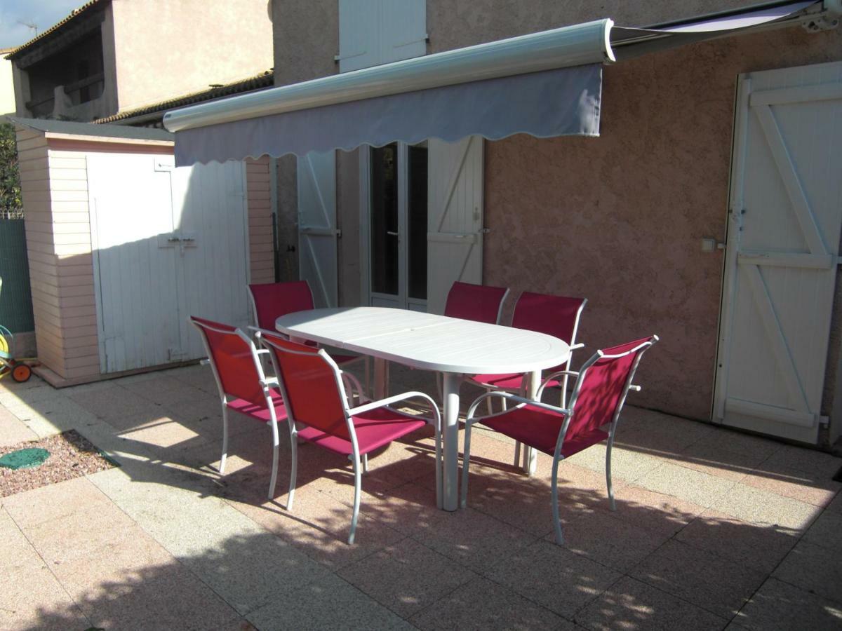 Appartement 79 Rue des Tourterelles à La Londe-les-Maures Extérieur photo