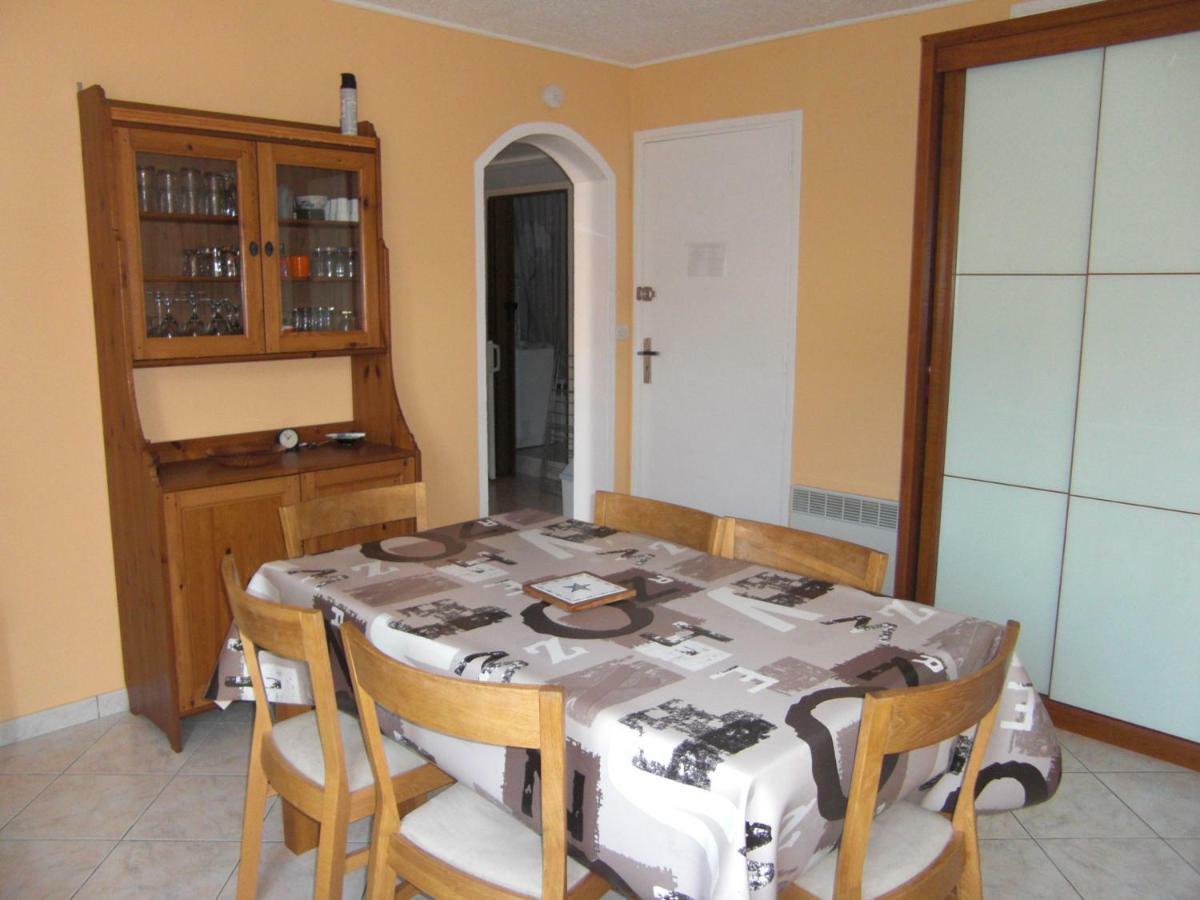 Appartement 79 Rue des Tourterelles à La Londe-les-Maures Extérieur photo